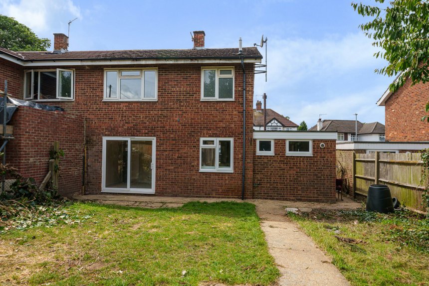 3 bedroom House for sale in Oaklands Avenue, Watford, Hertfordshire