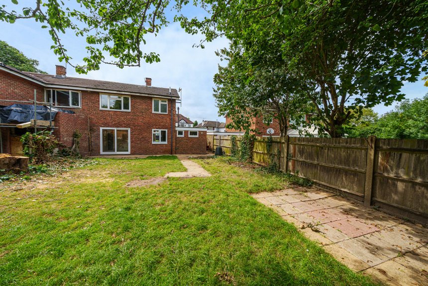 3 bedroom House for sale in Oaklands Avenue, Watford, Hertfordshire