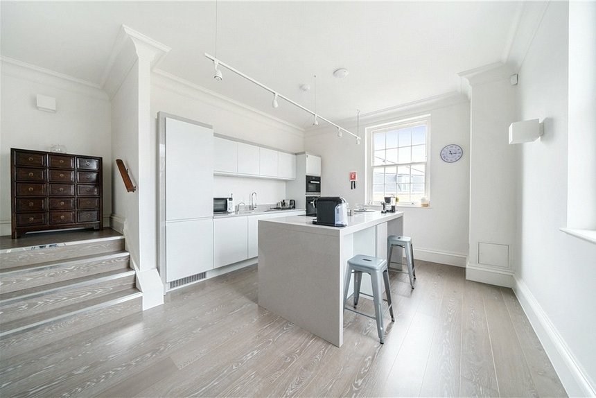 for sale isleworth house london 31792 - Gibbs Gillespie