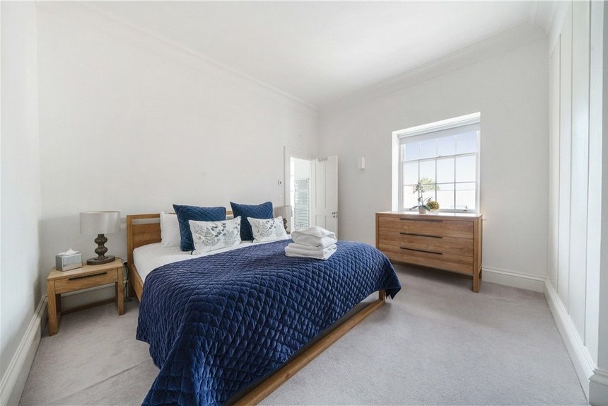 for sale isleworth house london 31792 - Gibbs Gillespie