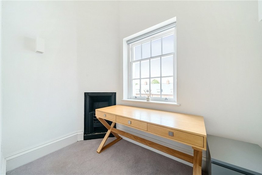 for sale isleworth house london 31792 - Gibbs Gillespie