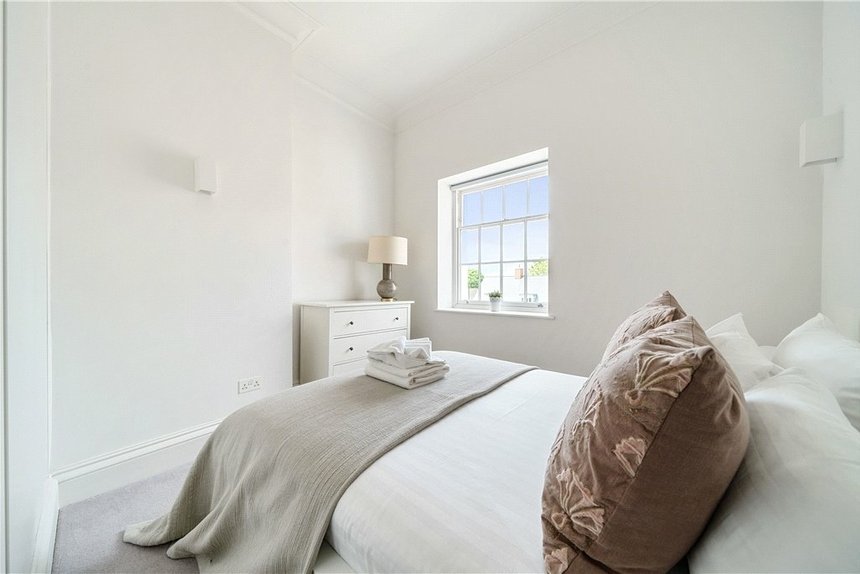 for sale isleworth house london 31792 - Gibbs Gillespie