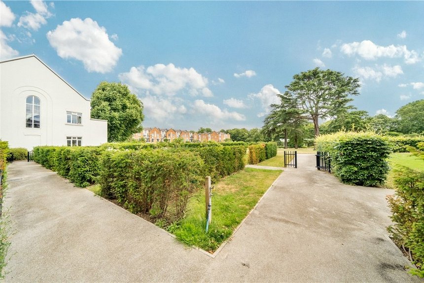 for sale isleworth house london 31792 - Gibbs Gillespie