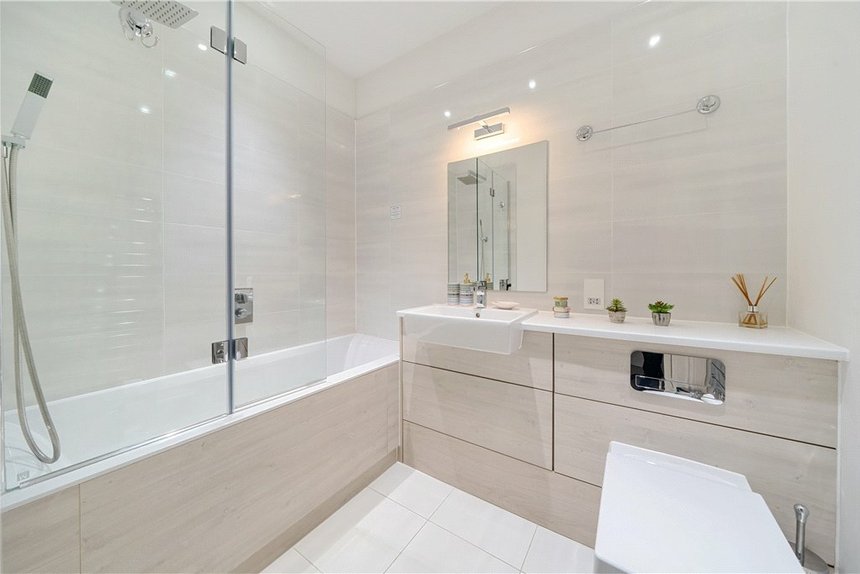 for sale isleworth house london 31792 - Gibbs Gillespie