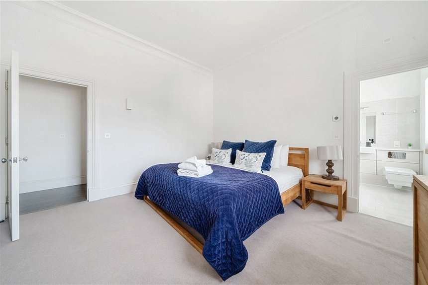 for sale isleworth house london 31792 - Gibbs Gillespie