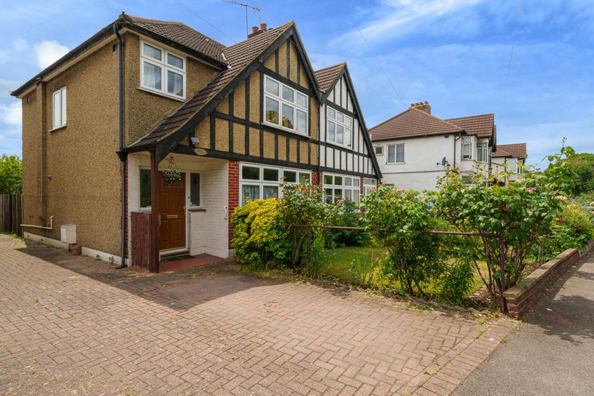 for sale wood end road london 31797 - Gibbs Gillespie