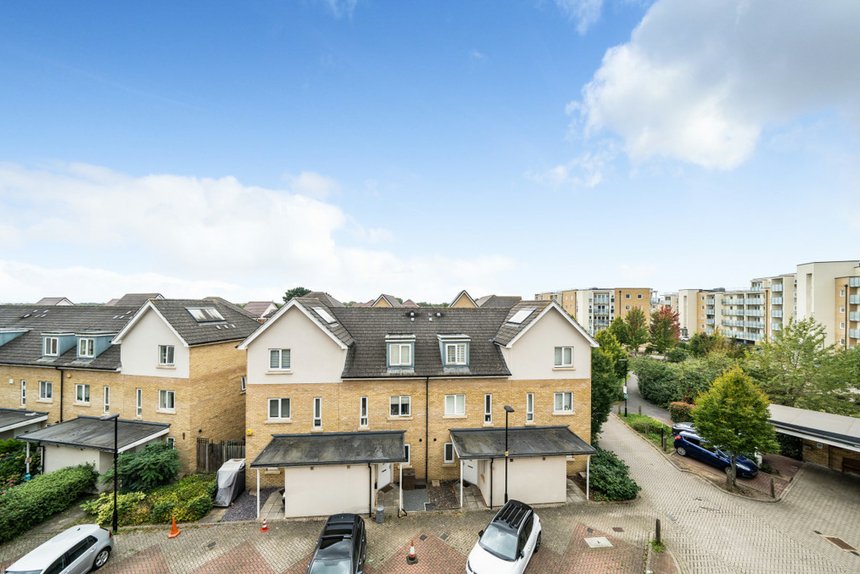 sold coyle drive london 31806 - Gibbs Gillespie