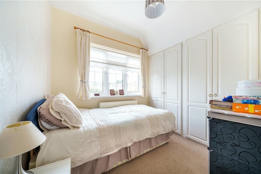 under offer the fairway london 31811 - Gibbs Gillespie