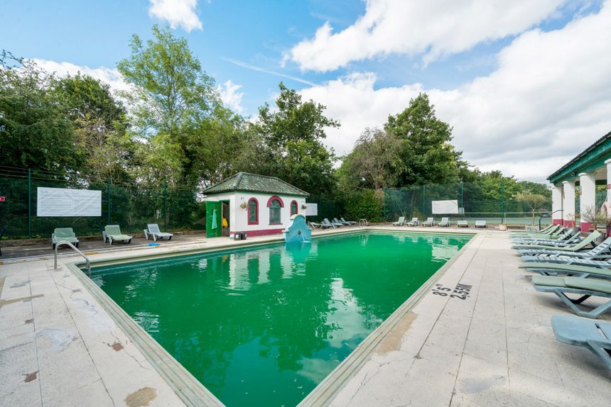 for sale ealing village london 31851 - Gibbs Gillespie