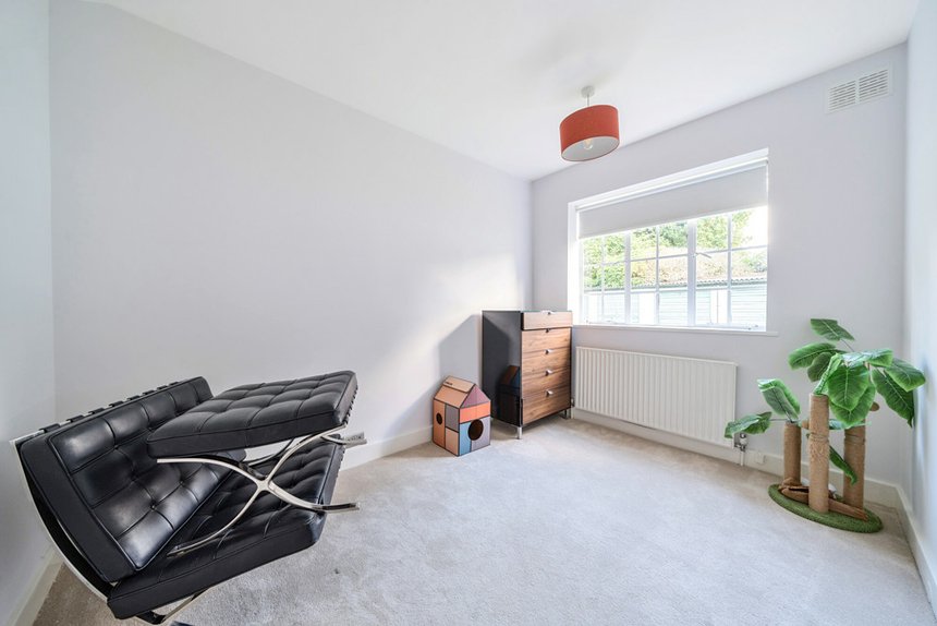 for sale ealing village london 31851 - Gibbs Gillespie