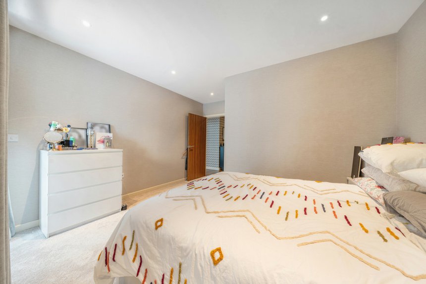 sold ealing road london 31935 - Gibbs Gillespie