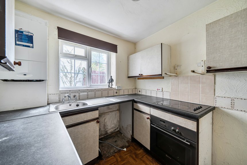 under offer ivy house road london 31941 - Gibbs Gillespie