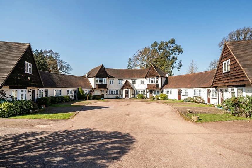 under offer ivy house road london 31941 - Gibbs Gillespie