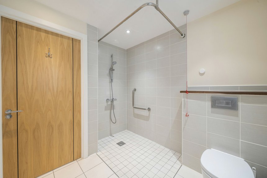 for sale josiah drive london 32075 - Gibbs Gillespie