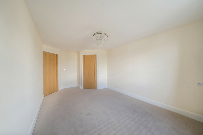 for sale josiah drive london 32075 - Gibbs Gillespie