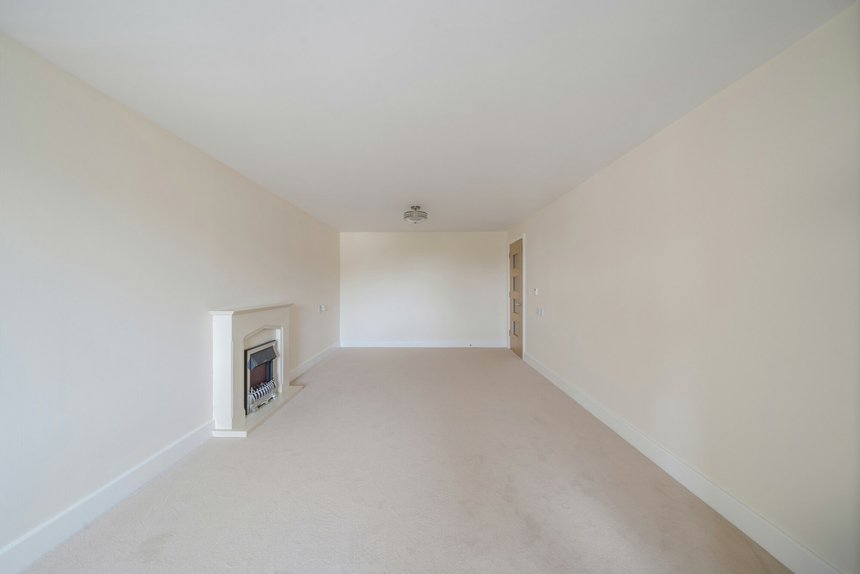 for sale josiah drive london 32075 - Gibbs Gillespie