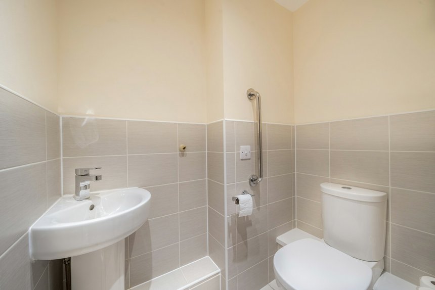 for sale josiah drive london 32075 - Gibbs Gillespie