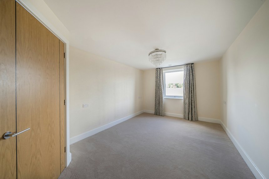 for sale josiah drive london 32075 - Gibbs Gillespie