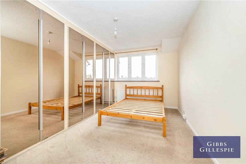 for sale juniper court london 32107 - Gibbs Gillespie