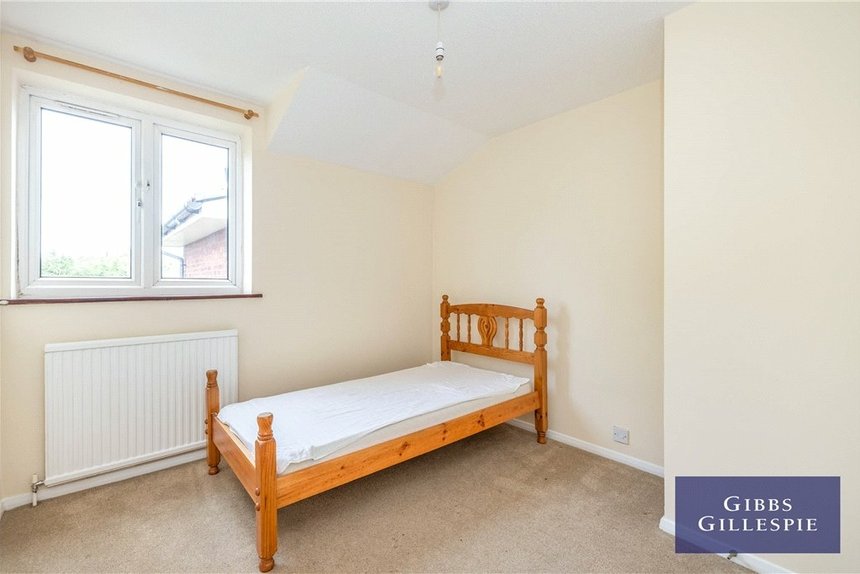 for sale juniper court london 32107 - Gibbs Gillespie