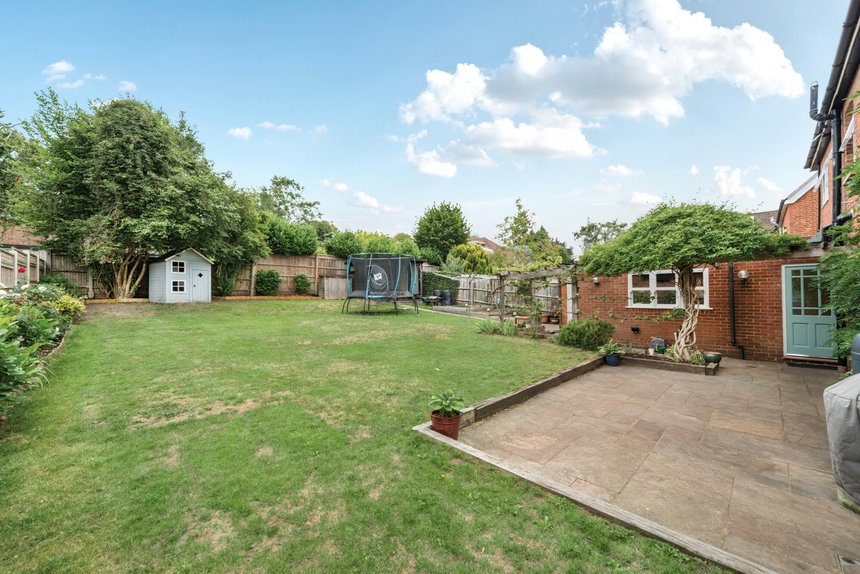 sold lower road london 32179 - Gibbs Gillespie