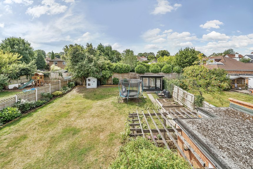 sold lower road london 32179 - Gibbs Gillespie