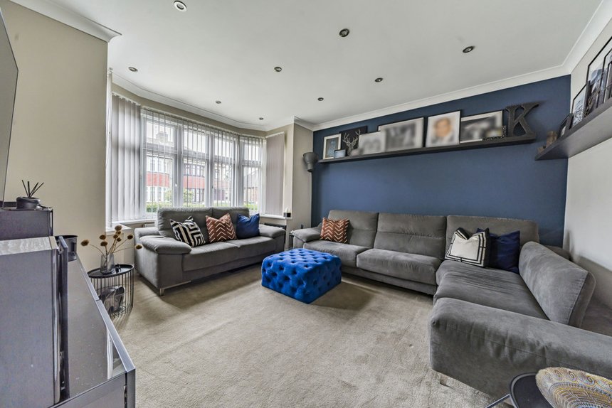 sold norwood drive london 32228 - Gibbs Gillespie
