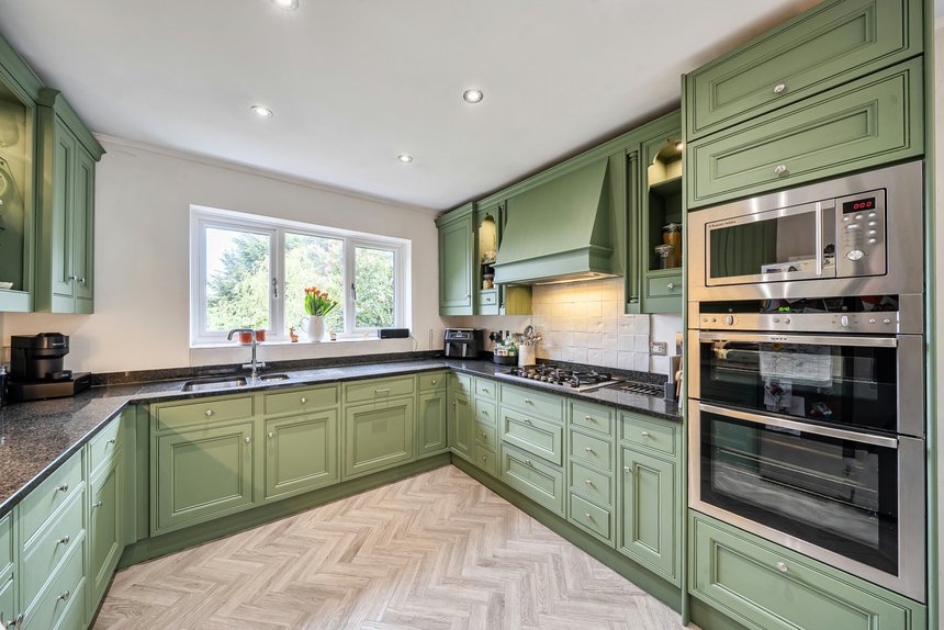 for sale woodwaye london 32240 - Gibbs Gillespie