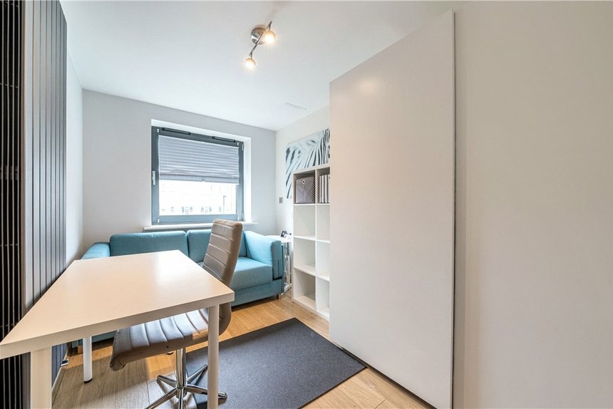 let agreed flat 9 london 32339 - Gibbs Gillespie