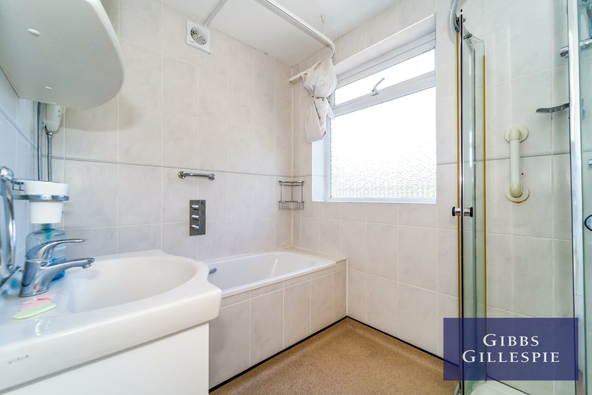 let romney drive london 32388 - Gibbs Gillespie