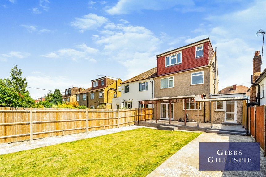 let romney drive london 32388 - Gibbs Gillespie