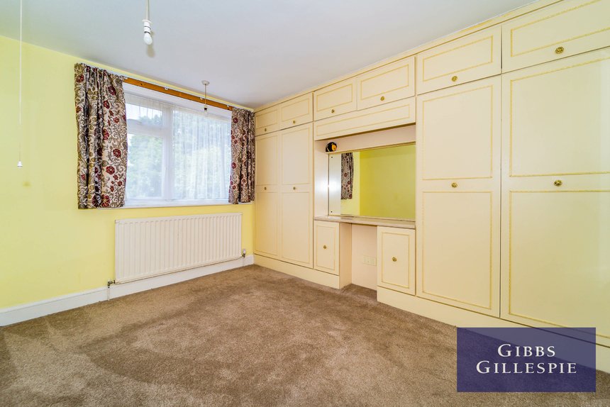 let romney drive london 32388 - Gibbs Gillespie