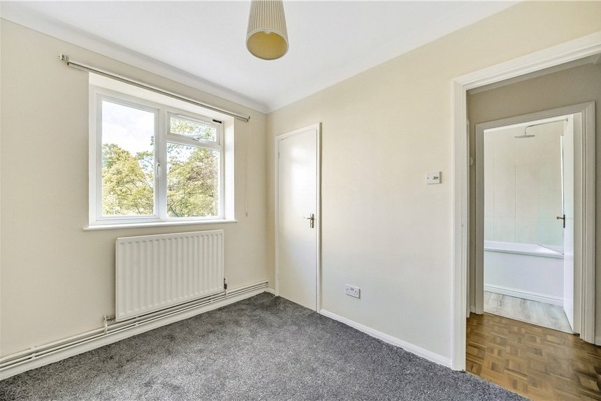 for sale mount avenue london 32536 - Gibbs Gillespie