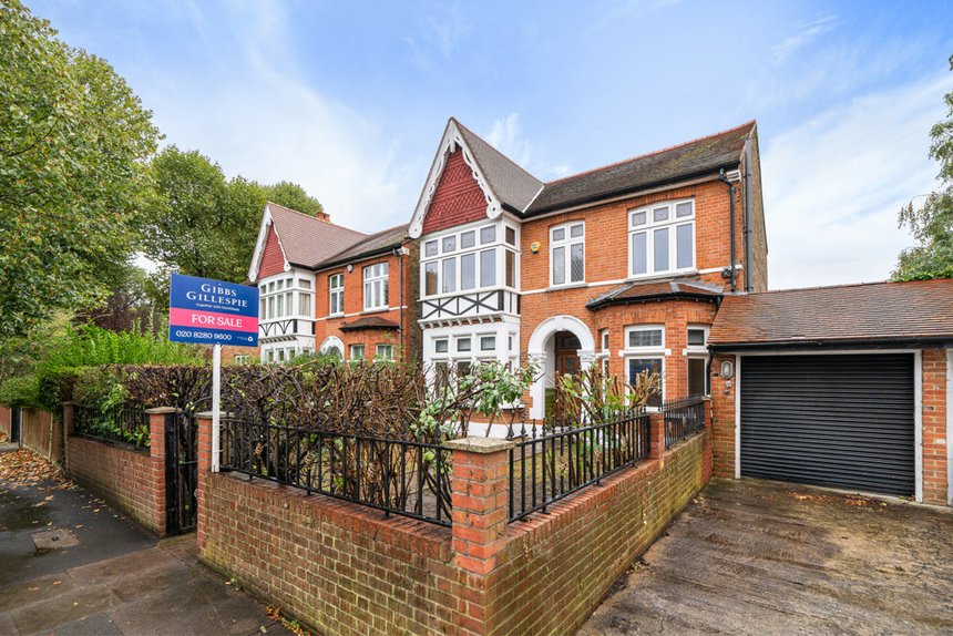 for sale st. stephens avenue london 32537 - Gibbs Gillespie