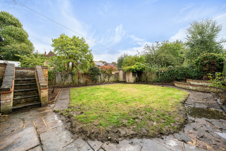 for sale st. stephens avenue london 32537 - Gibbs Gillespie