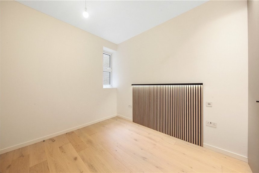 for sale sutherland road london 32550 - Gibbs Gillespie