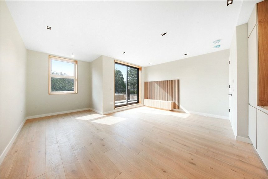 for sale sutherland road london 32550 - Gibbs Gillespie