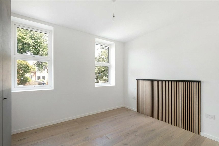 for sale sutherland road london 32551 - Gibbs Gillespie