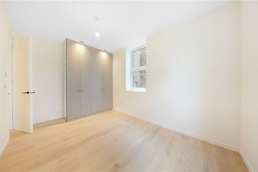 for sale sutherland road london 32551 - Gibbs Gillespie