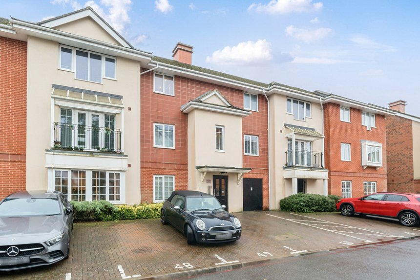 for sale wren lane london 32563 - Gibbs Gillespie