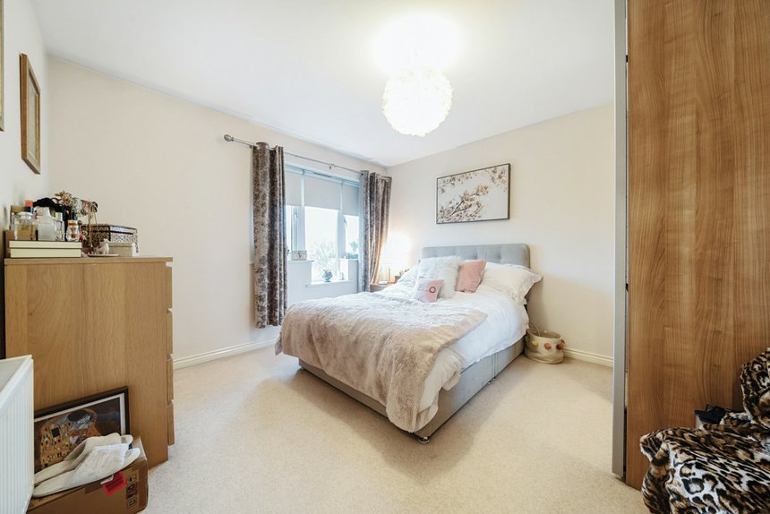 for sale wren lane london 32563 - Gibbs Gillespie