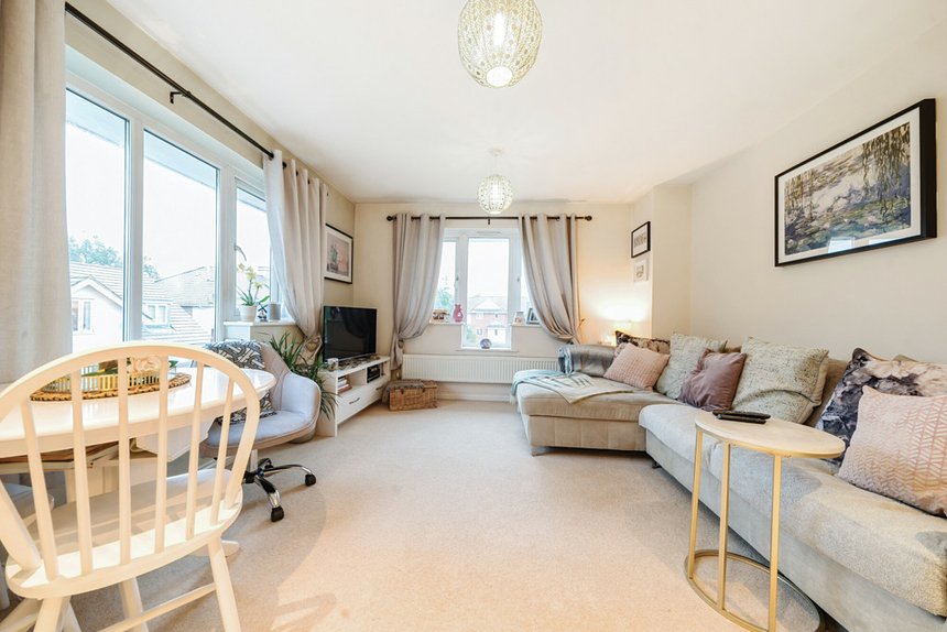 for sale wren lane london 32563 - Gibbs Gillespie