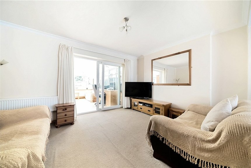 sold coombe drive london 32567 - Gibbs Gillespie