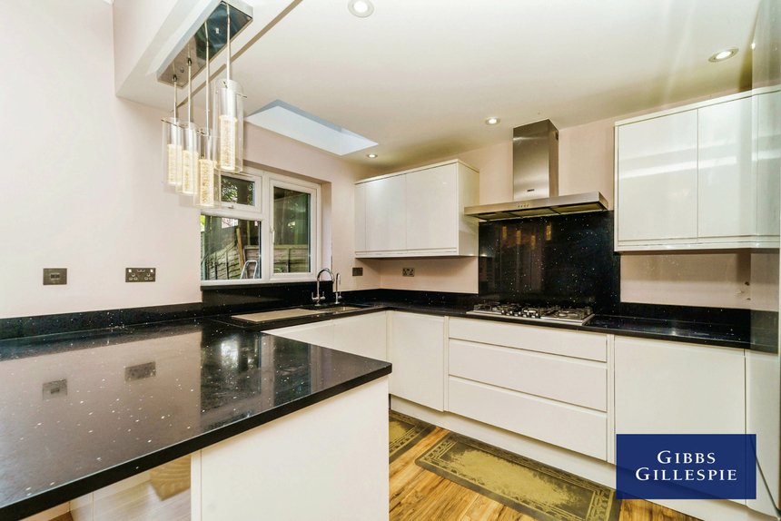 let agreed 15 london 32609 - Gibbs Gillespie