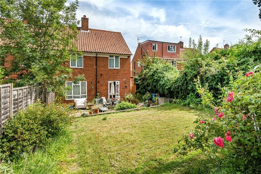 3 bedroom House for sale in Morecambe Gardens, Stanmore, Middlesex, HA7