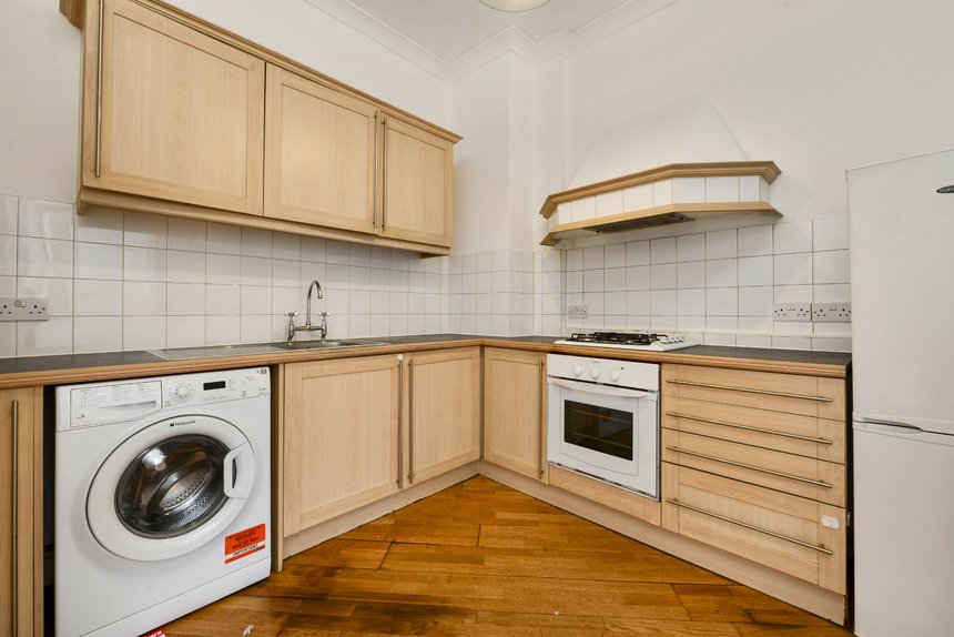 available flat 4 london 32712 - Gibbs Gillespie