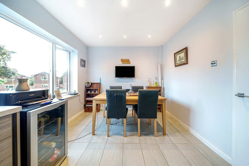 for sale sylvana close london 32756 - Gibbs Gillespie