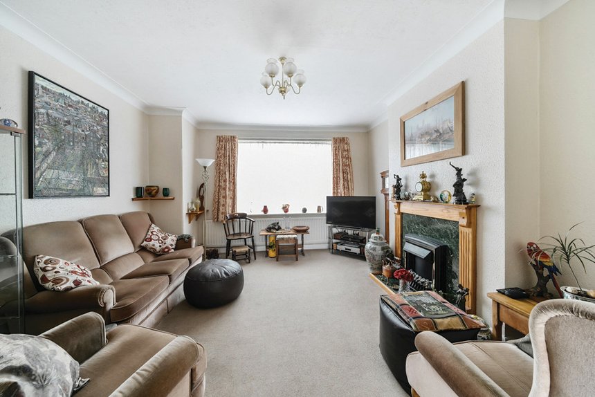 for sale dawlish drive london 32769 - Gibbs Gillespie