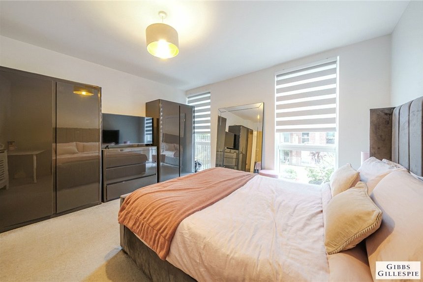 for sale wallace house london 32772 - Gibbs Gillespie