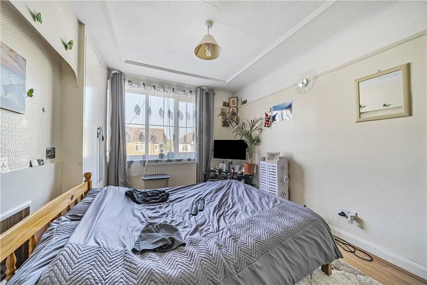 for sale uppingham avenue london 32773 - Gibbs Gillespie